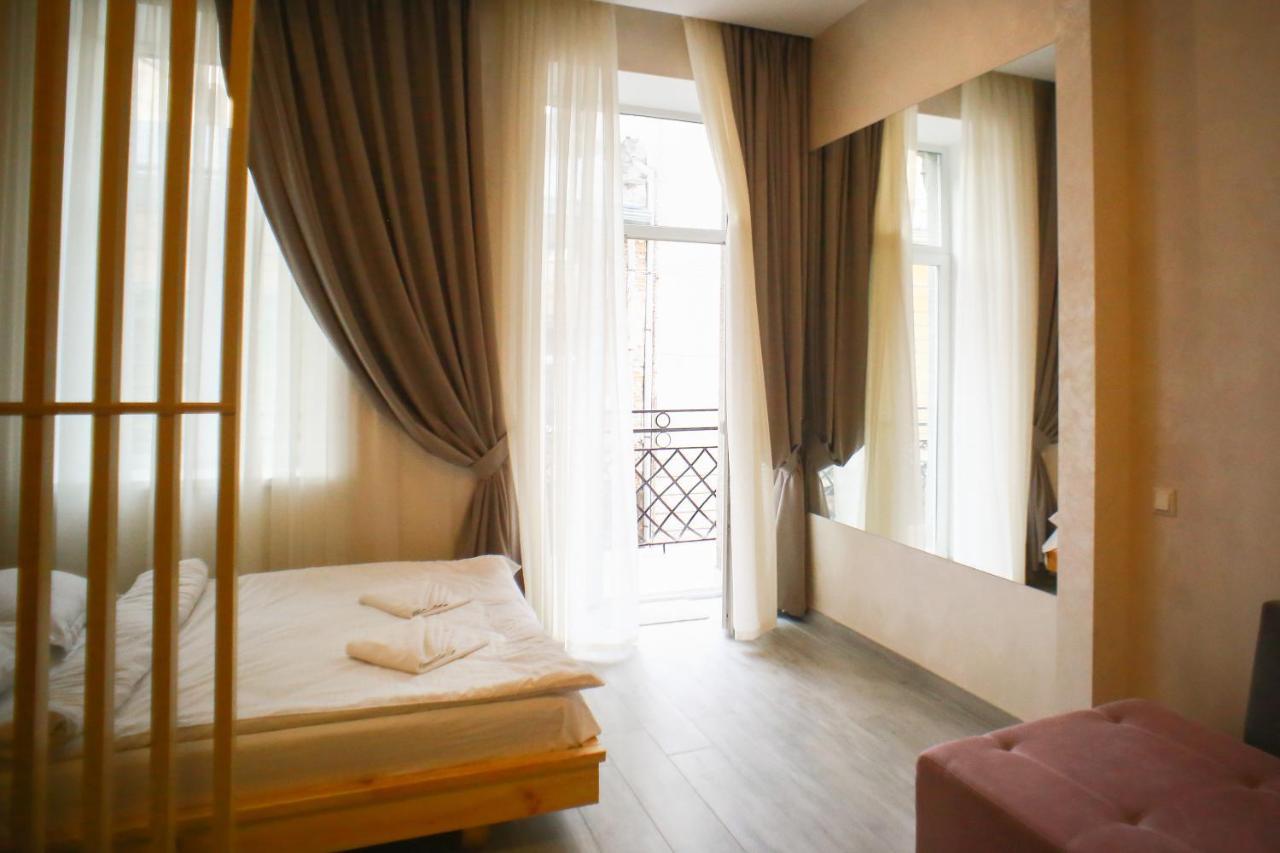 Leogrand Apartment On Drohobycha 4 利沃夫 外观 照片