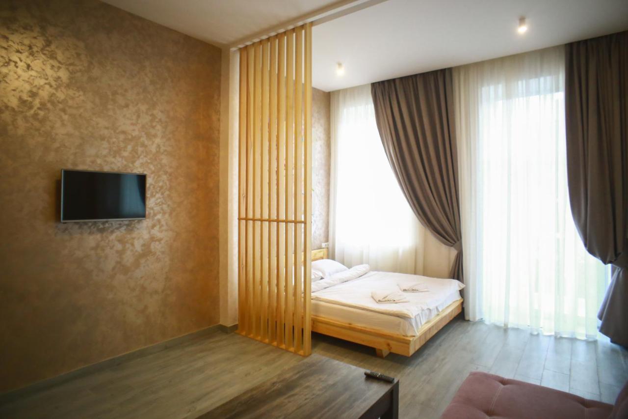 Leogrand Apartment On Drohobycha 4 利沃夫 外观 照片